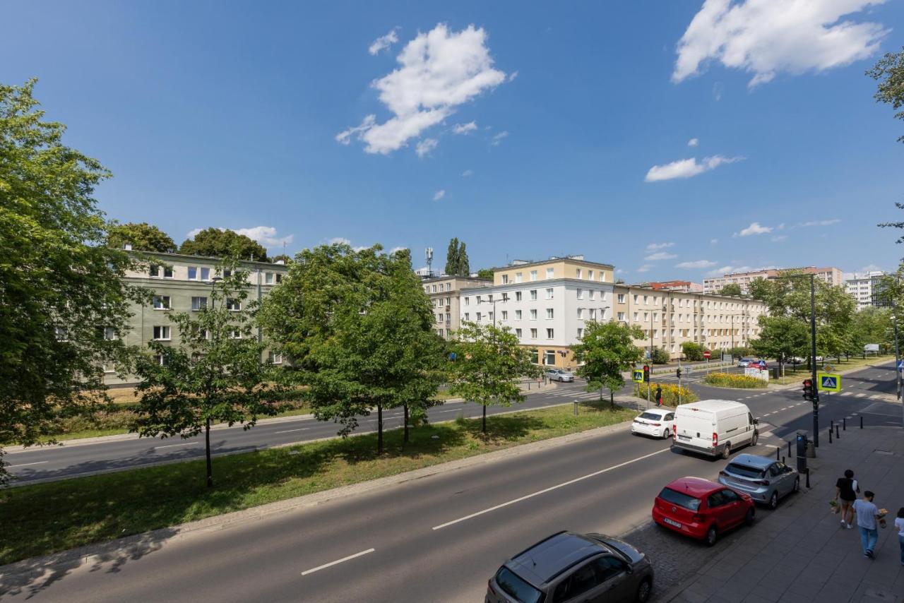 Stylish & Trendy 1 Bedroom Wola With Parking By Renters * Warschau